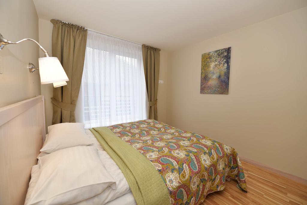 Palangos Vila Apartments Паланга Стая снимка