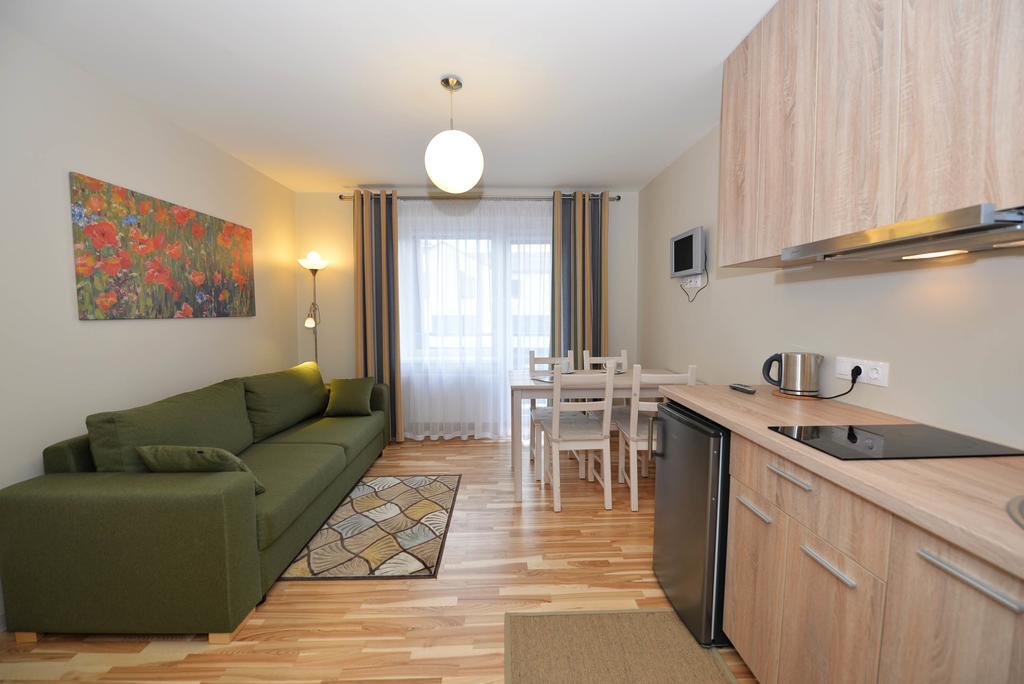 Palangos Vila Apartments Паланга Стая снимка