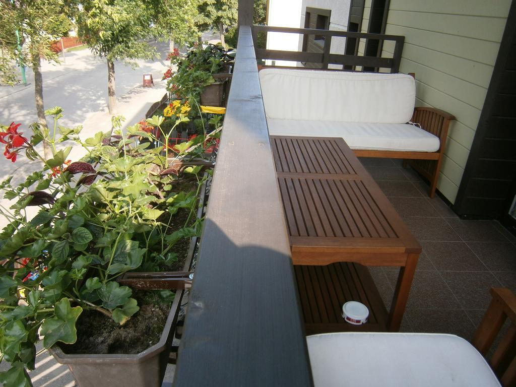 Palangos Vila Apartments Паланга Стая снимка
